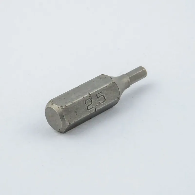 ดอกไขควง FORCE 1/4" หัวหกเหลี่ยมแบบมีรู เบอร์ 2.5 รุ่น 124S25025
