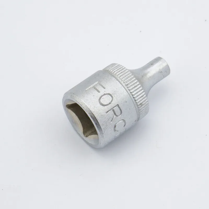 FORCE 53604 ลูกบ็อกซ์สั้น 3/8” หัวจีบE4