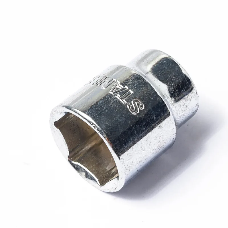 STANLEY 88-131 ลูกบ็อกสั้น 6 เหลี่ยม 3/8"เบอร์18