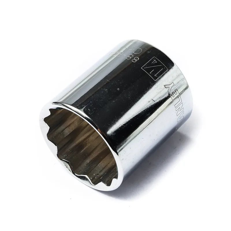 STANLEY 88-824 ลูกบ็อกสั้น12เหลี่ยม1/2" 1-1/4"