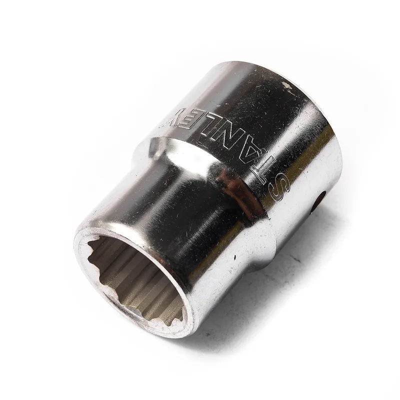 STANLEY 89-662 ลูกบ็อกสั้น 12 เหลี่ยม3/4" 13/16"
