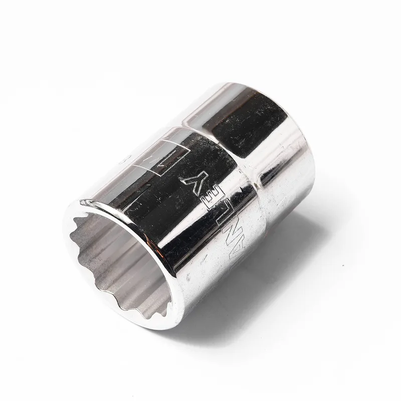 STANLEY 89-665 ลูกบ็อกสั้น 12 เหลี่ยม3/4"ขนาด1"